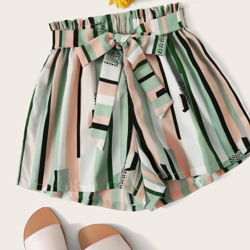 Last Pair! NEW Striped Summer Pull on Shorts - Picture 1 of 3